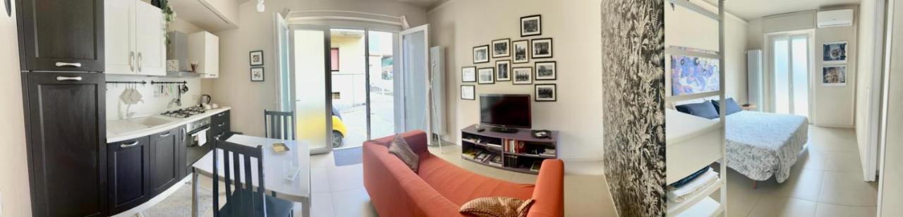 Apartamento Piccolo Loft In Centro Asti Exterior foto