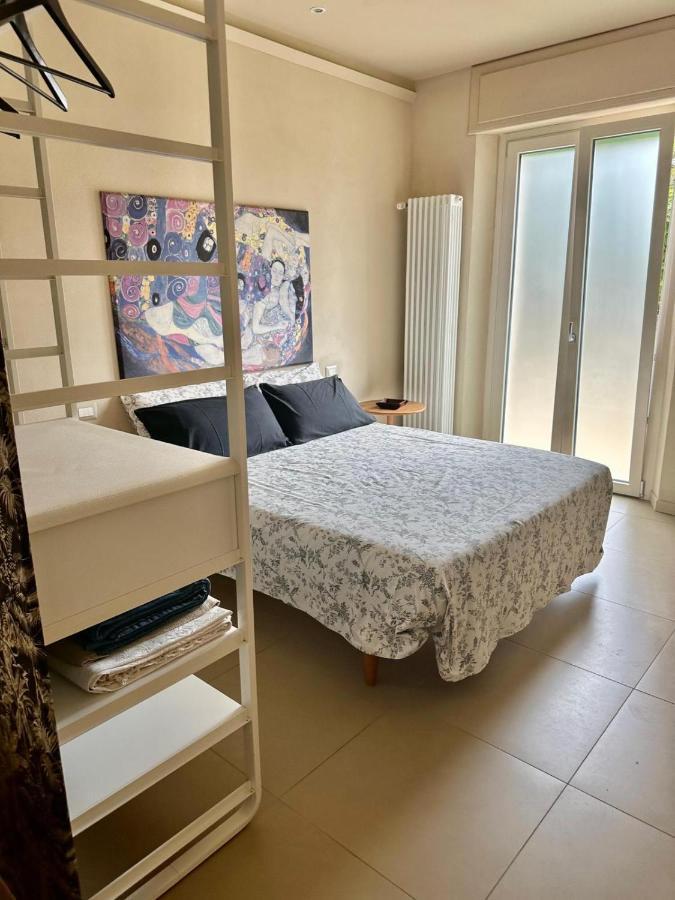 Apartamento Piccolo Loft In Centro Asti Exterior foto