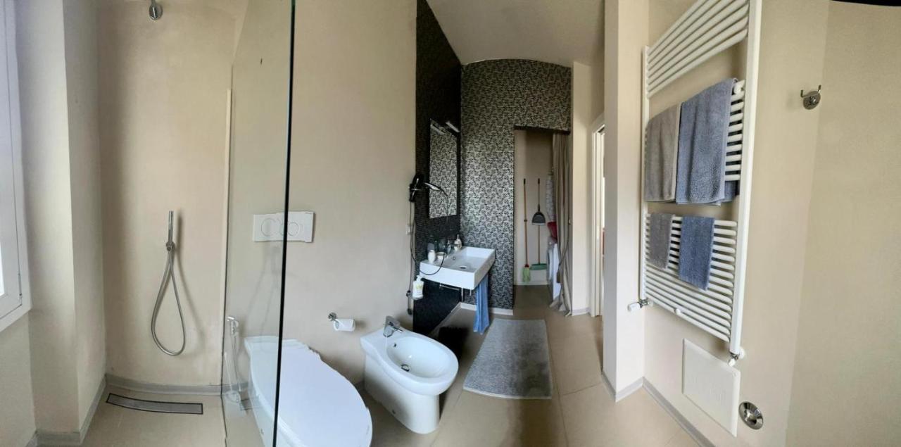 Apartamento Piccolo Loft In Centro Asti Exterior foto