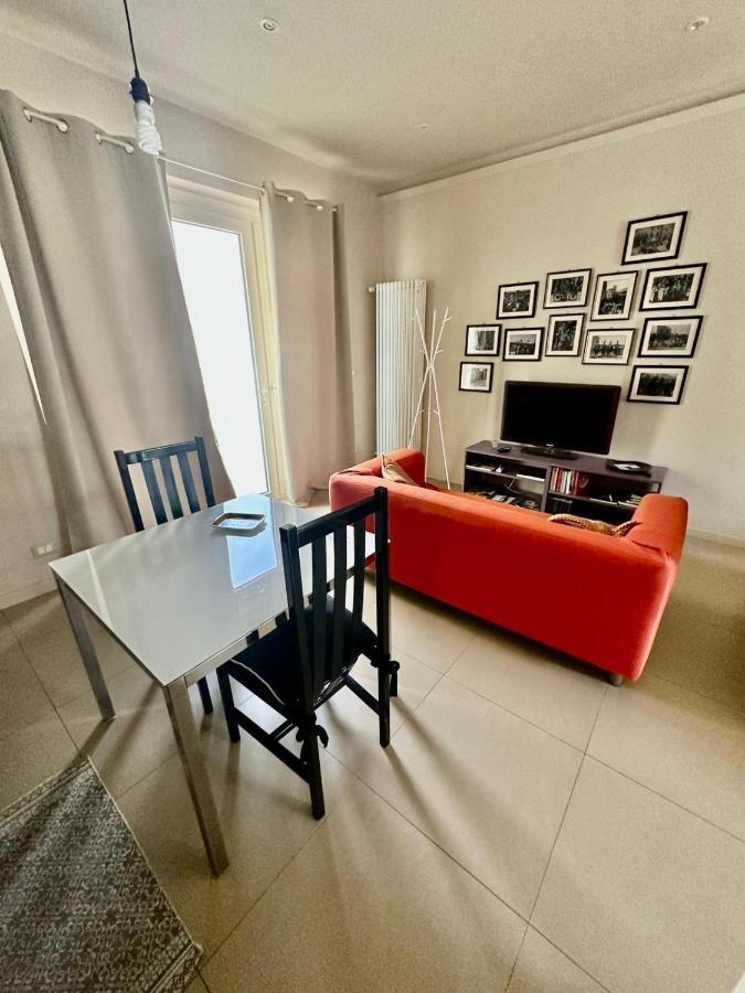 Apartamento Piccolo Loft In Centro Asti Exterior foto